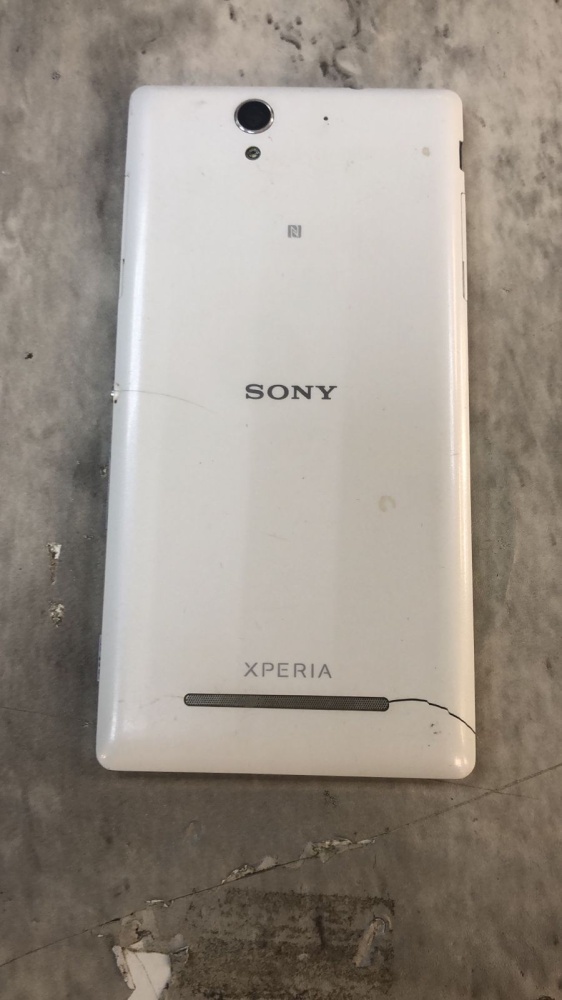 Мобильный телефон Sony XPERIA